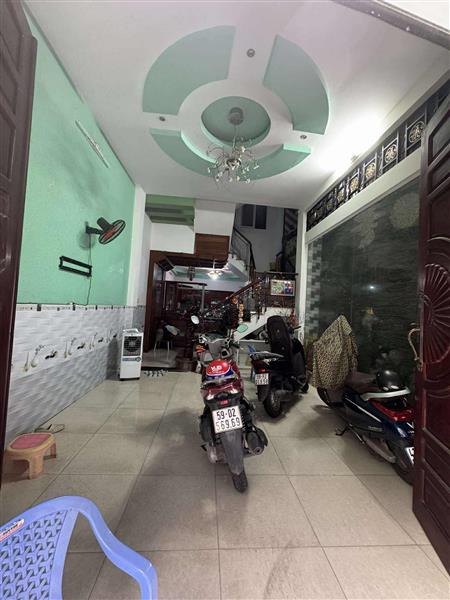 HẺMXE HƠI TRƯỜNG SƠN GẦN CÔNG VIÊN HOÀNG VĂN THỤ