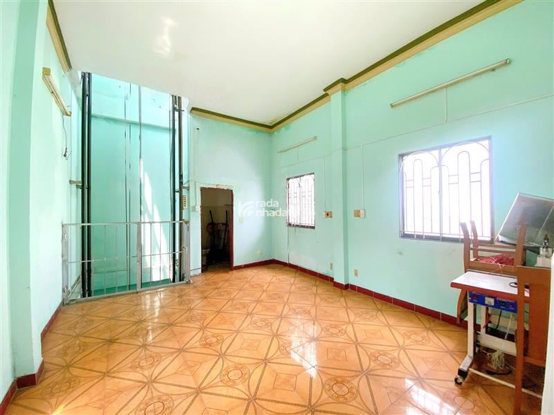 MẶT TIỀN LÊ THÚC HOẠCH - LỀ ĐƯỜNG 4M - TÂN QUÝ- TÂN PHÚ- DT: 4.15X19.6M - 18 TỶ 7