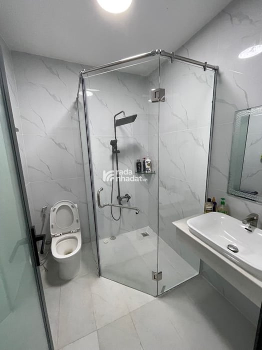 NHÀ BÁN ĐƯỜNG TRẦN HƯNG ĐẠO QUẬN 5 - NGANG 4m