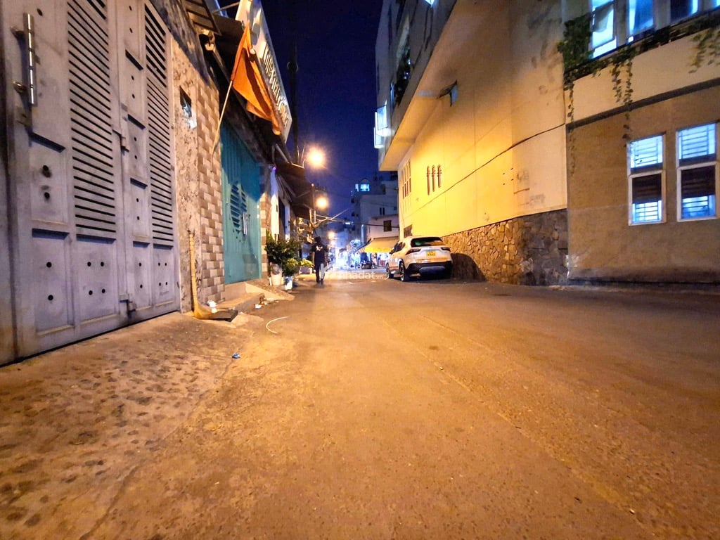 BÁN NHÀ HUỲNH THIỆN LỘC 30M2 4.55 TỶ 3PN HẺM 8M XE TẢI 3 TẦNG HÒA THẠNH TÂN PHÚ 