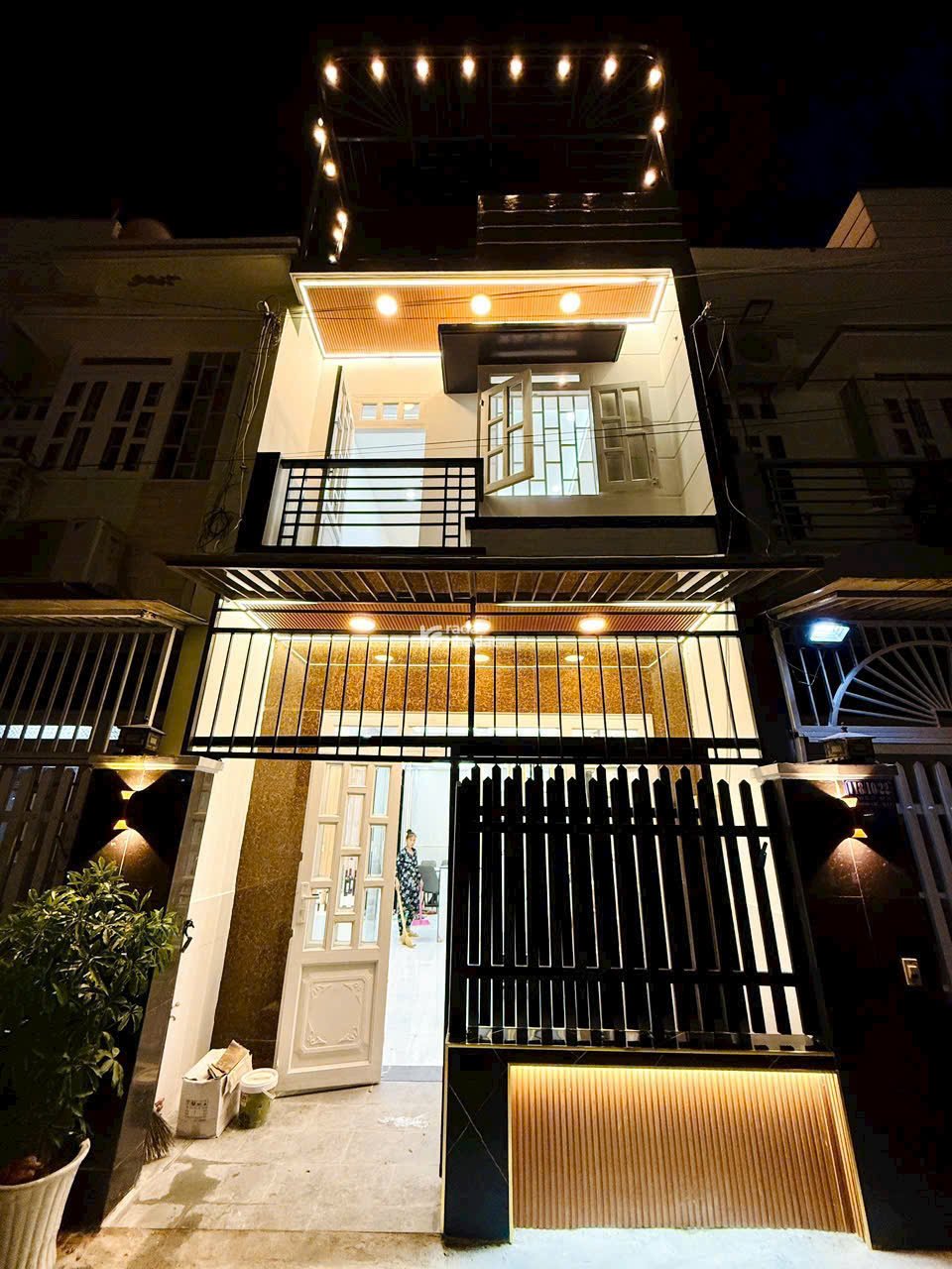 NHÀ 1 TRỆT 1 LẦU - GẦN CHỢ CẦU ĐỒNG, NGÃ TƯ GA - GIÁ TỐT KHÓ TÌM! CHỈ 4.X TỶ