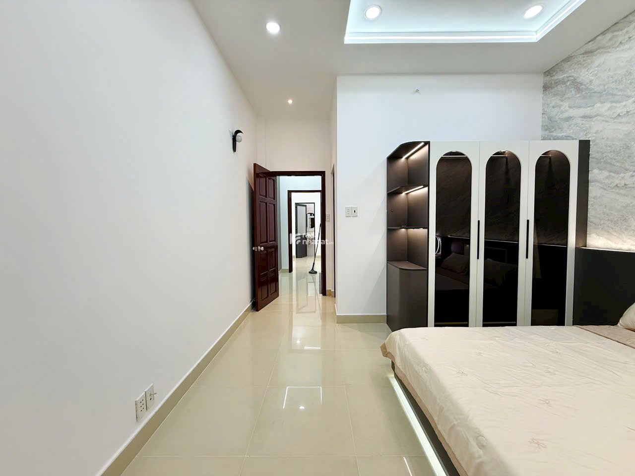 NHÀ 1 TRỆT 1 LẦU - GẦN CHỢ CẦU ĐỒNG, NGÃ TƯ GA - GIÁ TỐT KHÓ TÌM! CHỈ 4.X TỶ