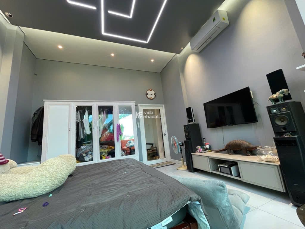  Bán nhà mặt tiền Đường số 24, Thủ Đức , 145m2 (ngang 6m), giá 10.5 tỷ, có thu nhập cho thuê