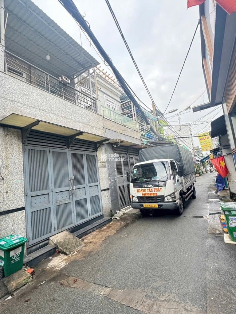 4 TẦNG XE HƠI VÔ NHÀ LÊ ĐÌNH CẨN TÂN TẠO BÌNH TÂN DT:4*17M- 5 TỶ 6
