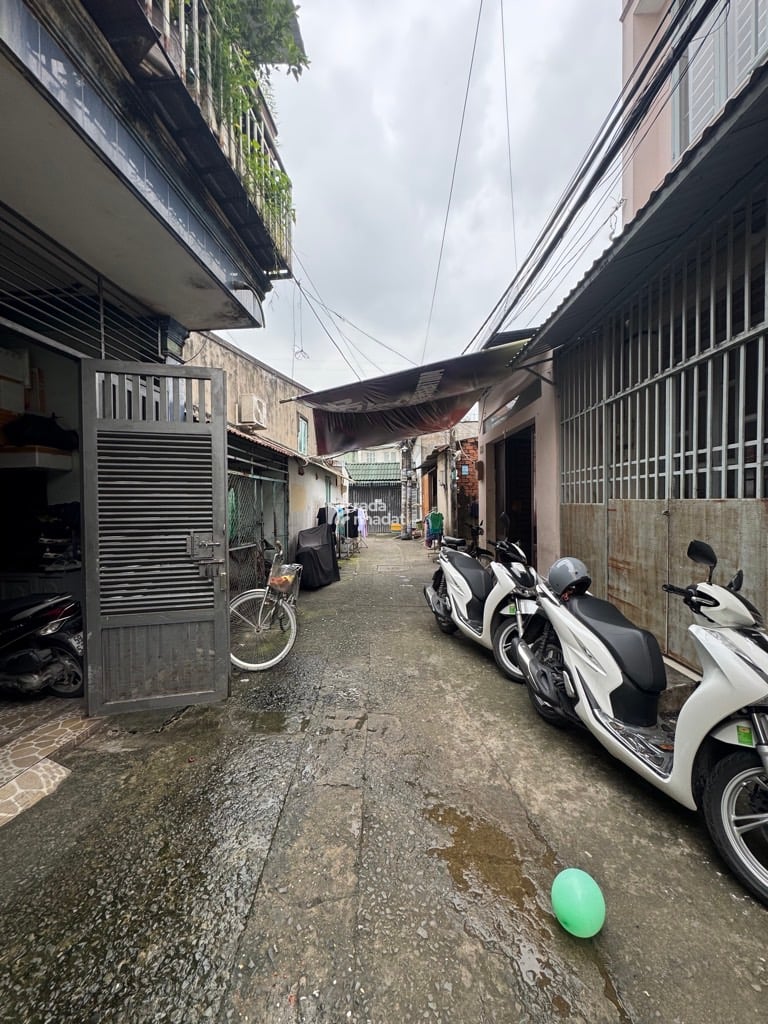 bán nhà 94m2 ,tại q12 ,đường song hành , p.TMT -giá 4,850 tỷ 