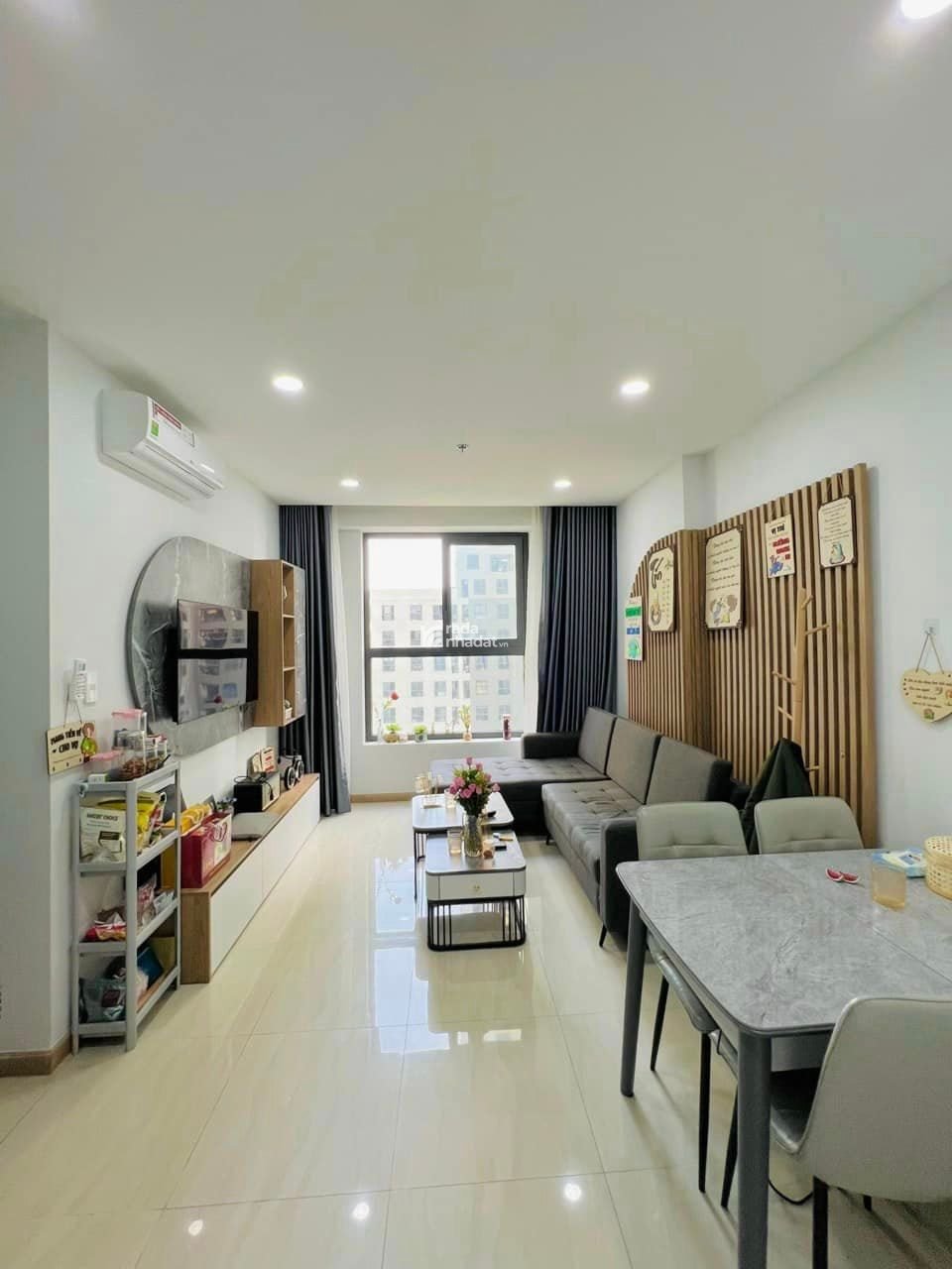 Cho thuê căn hộ Bcons Garden nhà mới 100% giá chỉ 5,5tr/tháng. Liên hệ: 0906 851 *** Nhân