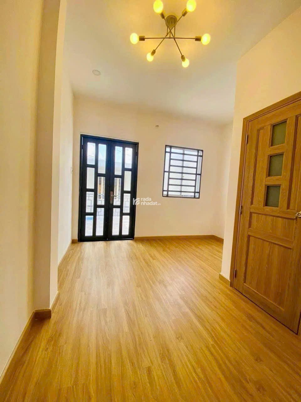 Kẹt tiền bán gấp nhà Phan Đình Phùng, Phú Nhuận, hẻm thông, không LG, SHR giá 3 tỷ 370 TL