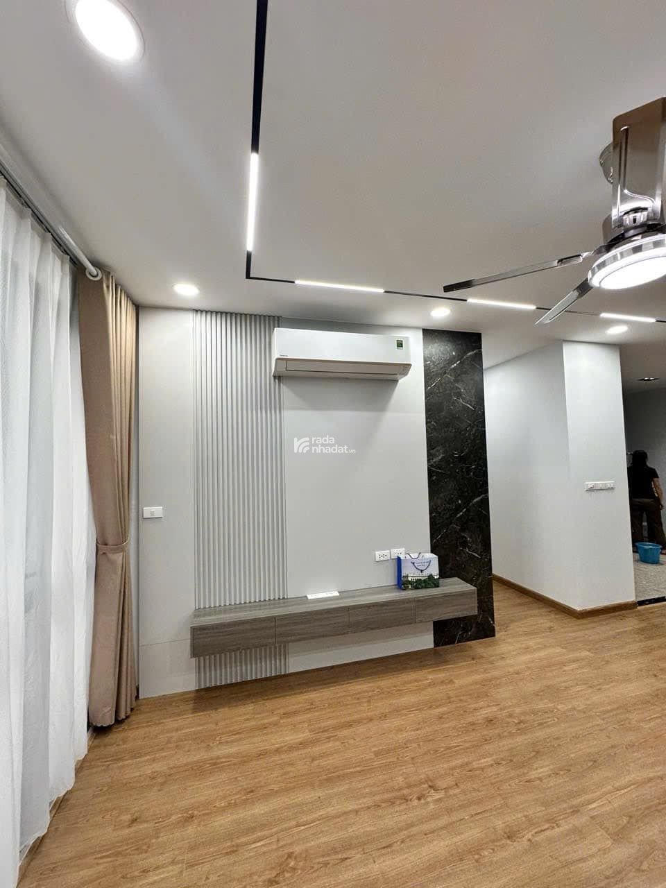 (Chính chủ)bán căn 2pn/88m toà The Matrixone Mễ Trì Mỹ Đình sẵn sổ đỏ view hồ full đồ LH 0888 989 ***