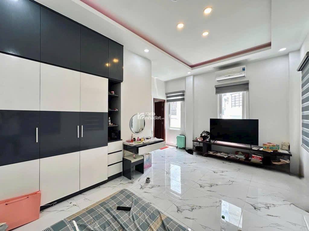 CÁCH MẶT TIỀN NGUYỄN VĂN ĐẬU 10M - 5 TẦNG MỚI ĐẸP 39M2, NGANG 5.2M, SỔ VUÔNG - Ô TÔ 4CHỖ