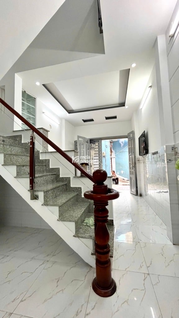 NHỈNH 4 TỶ - TRUNG TÂM QUẬN 6 VĂN THÂN - NHÀ 2 TẦNG  MỚI ĐẸP Ở NGAY - 20M RA HẺM XE HƠI