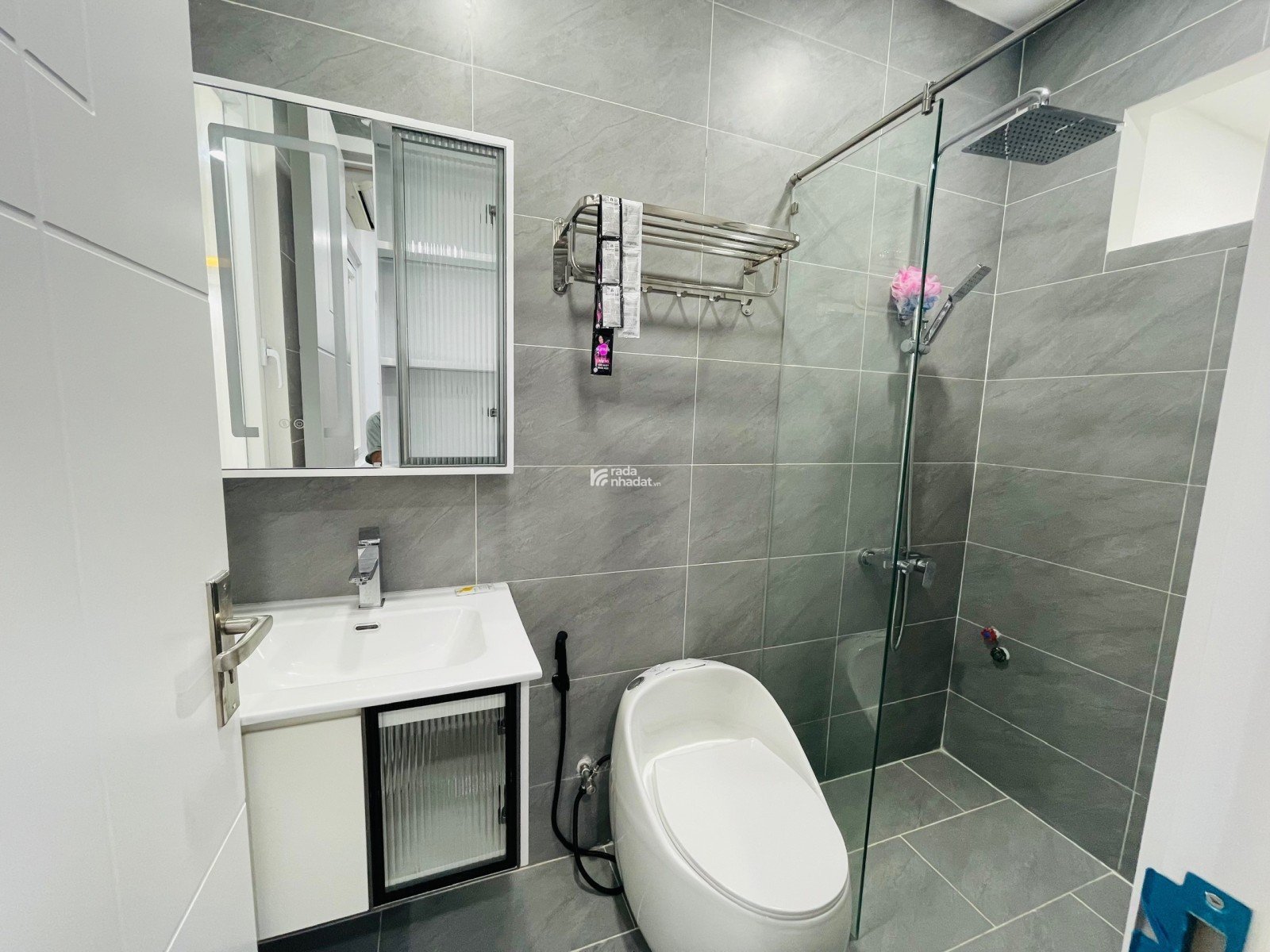 88m2 (4.9  18) - NHÀ MỚI ĐẸP CHU VĂN AN - XE HƠI VÀO NHÀ - 3 PN - CHỈ 12 TỶ