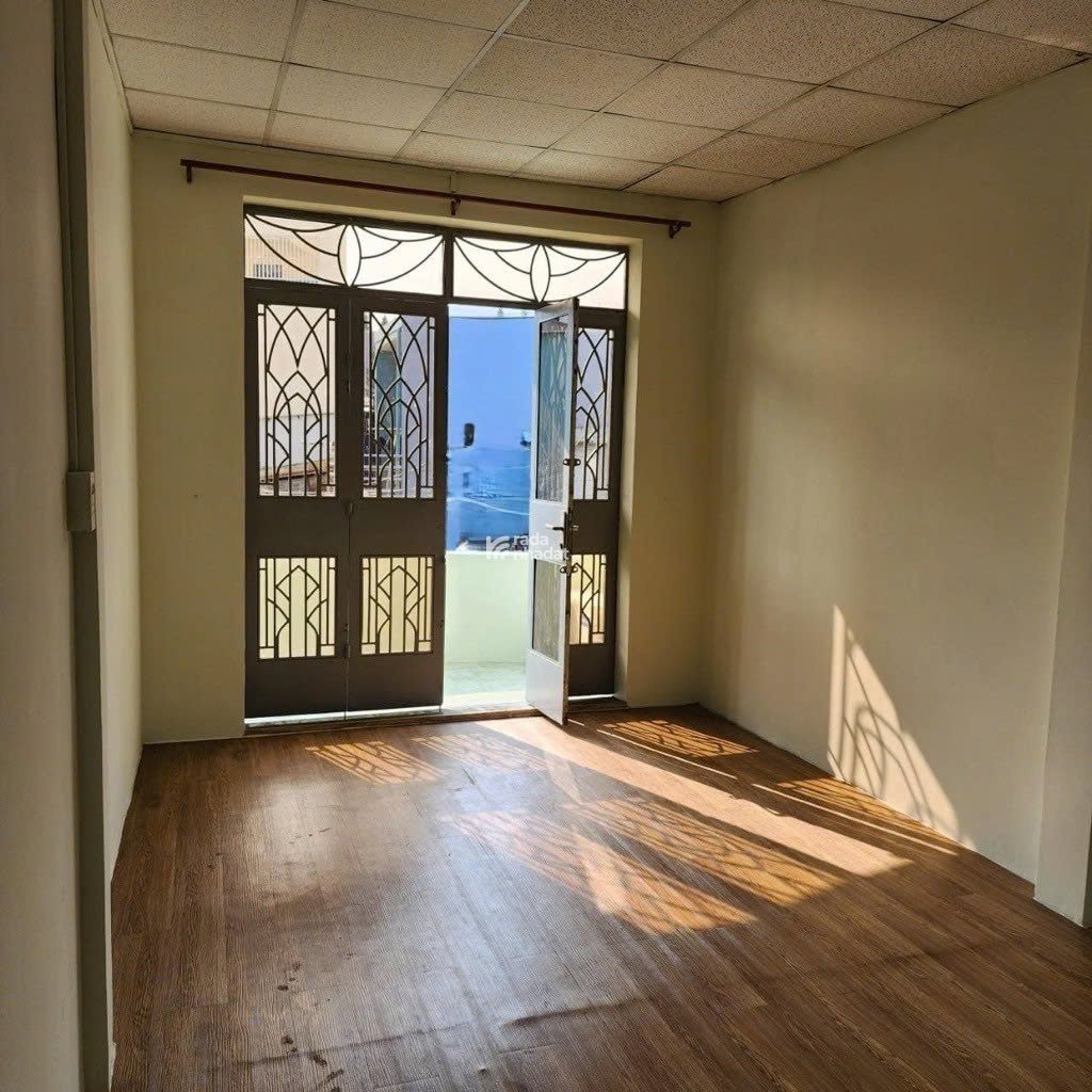 Cơ Hội Sở Hữu Nhà 2 Tầng Q2 Dòng Tiền Sẵn 7Tr/th  Giá Rẻ Bất Ngờ chỉ 4ty9