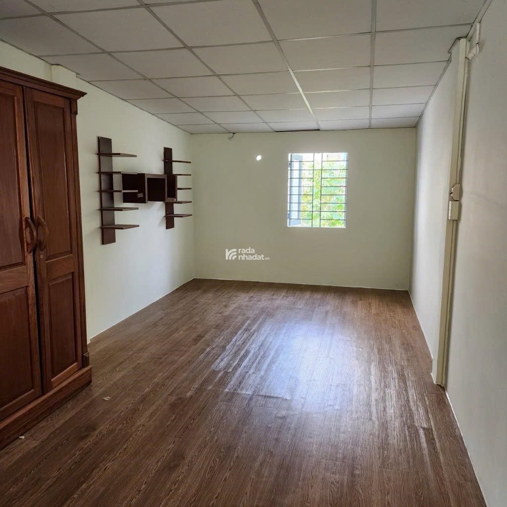 Cơ Hội Sở Hữu Nhà 2 Tầng Q2 Dòng Tiền Sẵn 7Tr/th  Giá Rẻ Bất Ngờ chỉ 4ty9