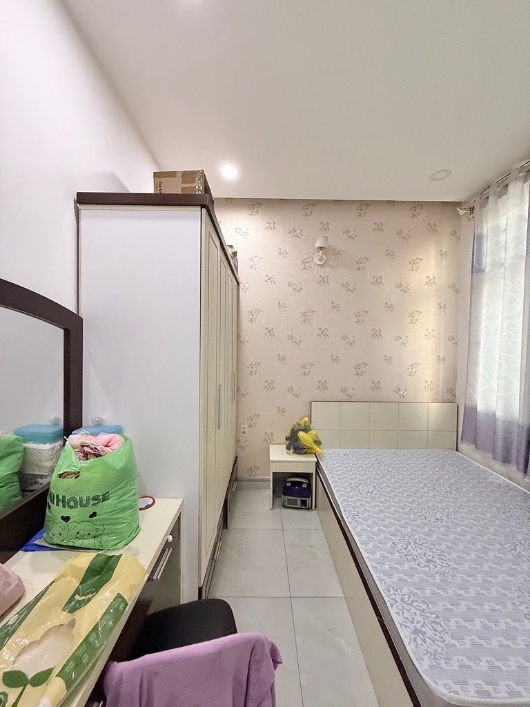 Hẻm xe hơi, ô tô vào tận nhà thậm chí xe hơi ngủ trong nhà