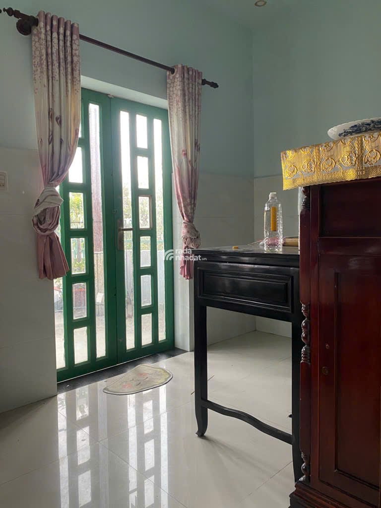 Bán nhà mặt tiền đường số 11 Hiệp Bình Chánh, Thủ Đức, 113m2, 3 tầng 4PN 4WC, đường xe hơi tránh