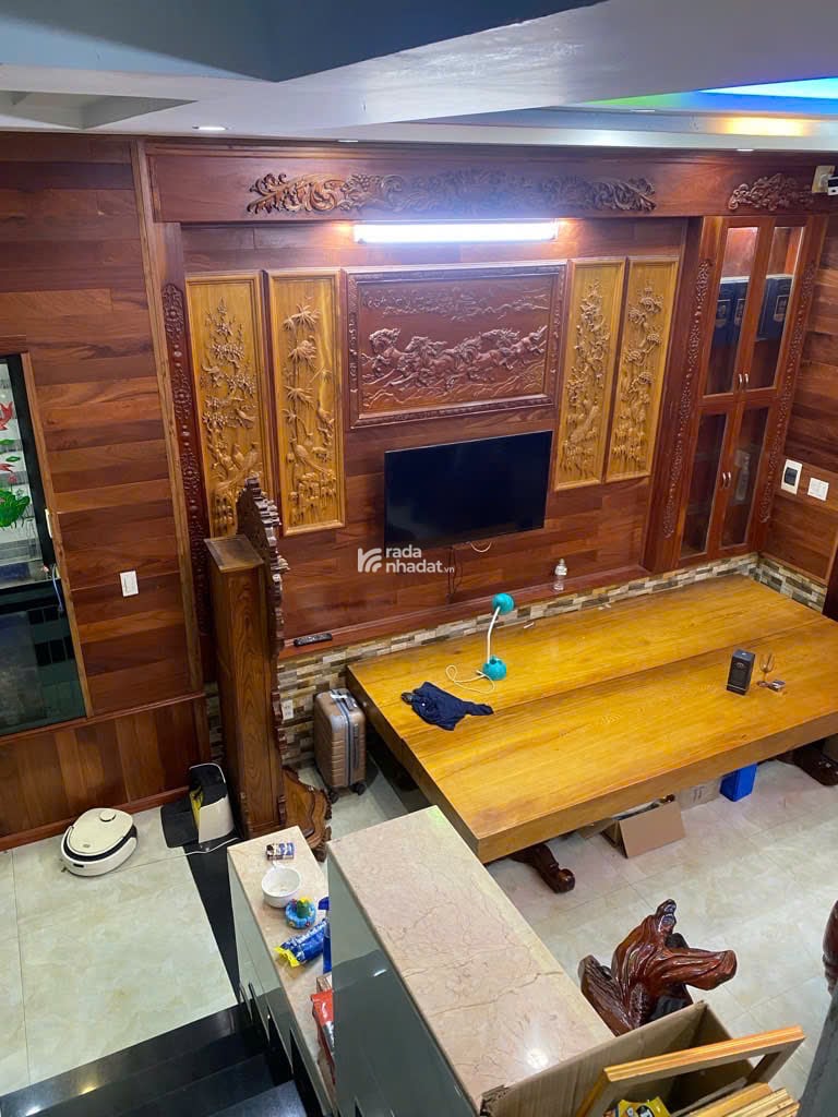 Bán nhà mặt tiền đường số 11 Hiệp Bình Chánh, Thủ Đức, 113m2, 3 tầng 4PN 4WC, đường xe hơi tránh