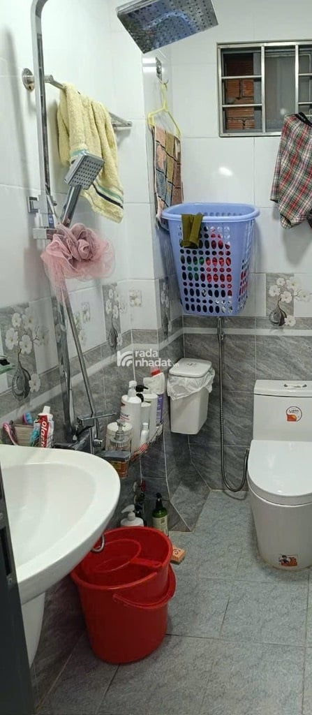 Bán nhà Đoàn Văn Bơ, 24m2; 4 tầng; 5 phút đến Quận 1; sổ hồng hoàn công