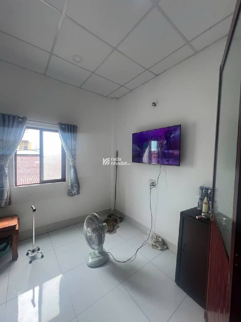 NGAY CELANDON. BỜ BAO TÂN THẮNG, TÂN PHÚ, 32M2 CÓ KC Ở NGAY, GIẢM 450TR CHỈ 4T 