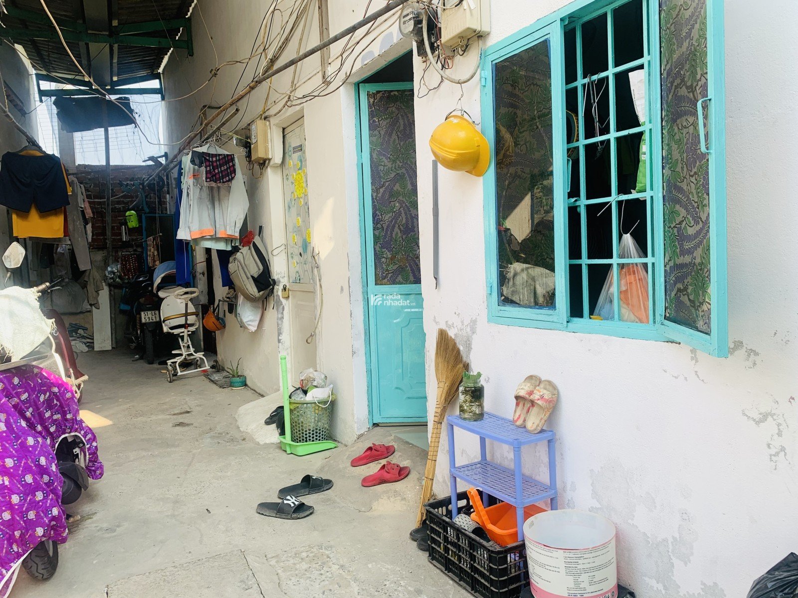 Bán Đất có Nhà và 9 Phòng Trọ, 270m2, Gần Quận 7, Xung Quanh là 6 trường Đại Học. Chỉ 10 Tỷ
