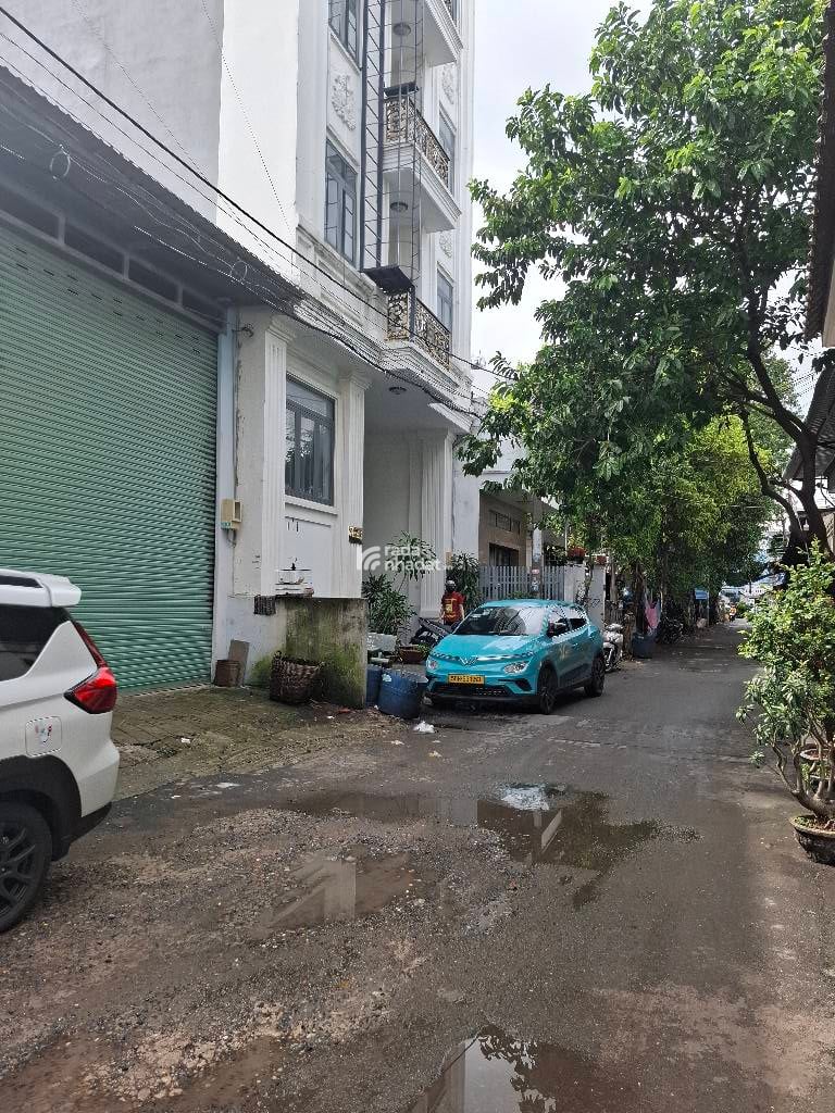 BÁN NHÀ KHO 200M2 8X26M HXH THÔNG 17.5 TỶ NGAY KHU TÊN LỬA BÌNH TÂN