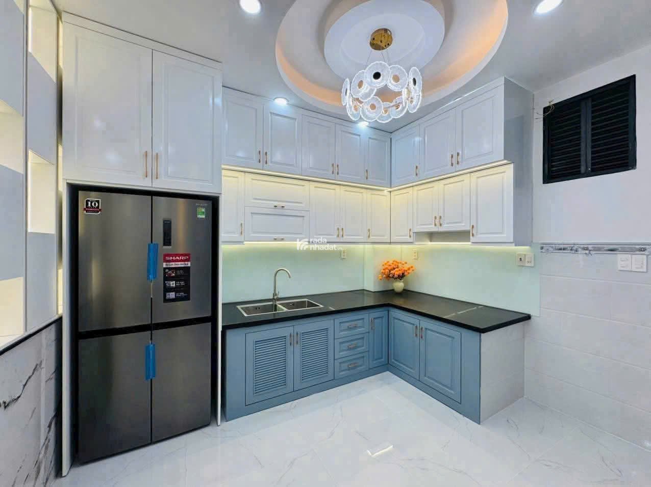 Nhà đẹp gần DH Marketing -thông số đẹp 5,7*12 - 4 lầu BTCT - khu dân trí có bãi ôtô - chỉ nhỉnh 6T