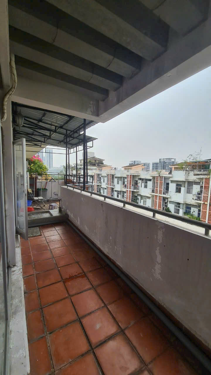 Bán căn hộ chung cư thiết kế: 3PN, 2WC, Dt 133m2 tại Hưng Vượng 2, Giá: 8,8 tỷ