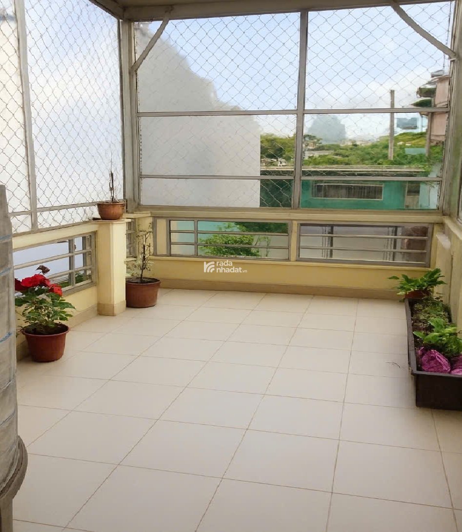 Nhà hẻm Ô tô Cách Mạng Tháng Tám , QUẬN 10 - 47 m2 - 3 Tầng - 4.5 tỷ