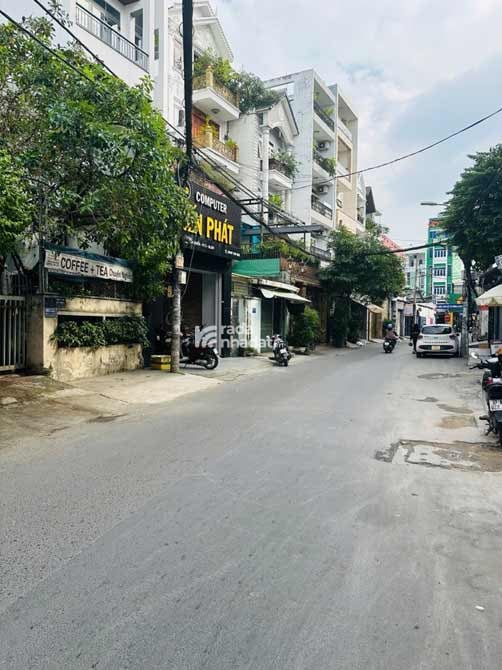 Bán nhà hẻm ôtô đổ cửa - 4m x 16m - 3 tầng - Lê Văn Thọ - Gò Vấp 6 tỷ bé