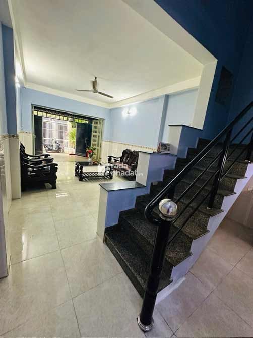 Bán nhà hẻm ôtô đổ cửa - 4m x 16m - 3 tầng - Lê Văn Thọ - Gò Vấp 6 tỷ bé