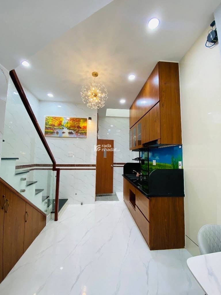 BÁN GẤP PHƯỜNG TÂN SƠN ( PHƯỜNG 15 -TÂN BÌNH) GẦN NHÀ GA T3- SÂN BAY