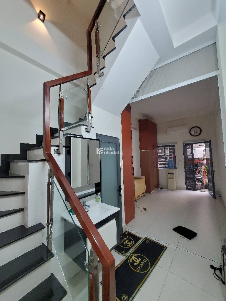 HẺM XE HƠI SÁT NHÀ, ĐINH TIÊN HOÀNG, BÌNH THẠNH, 30M2 MỚI Ở NGAY, GIẢM 550TR CHỈ 6.35T TL 