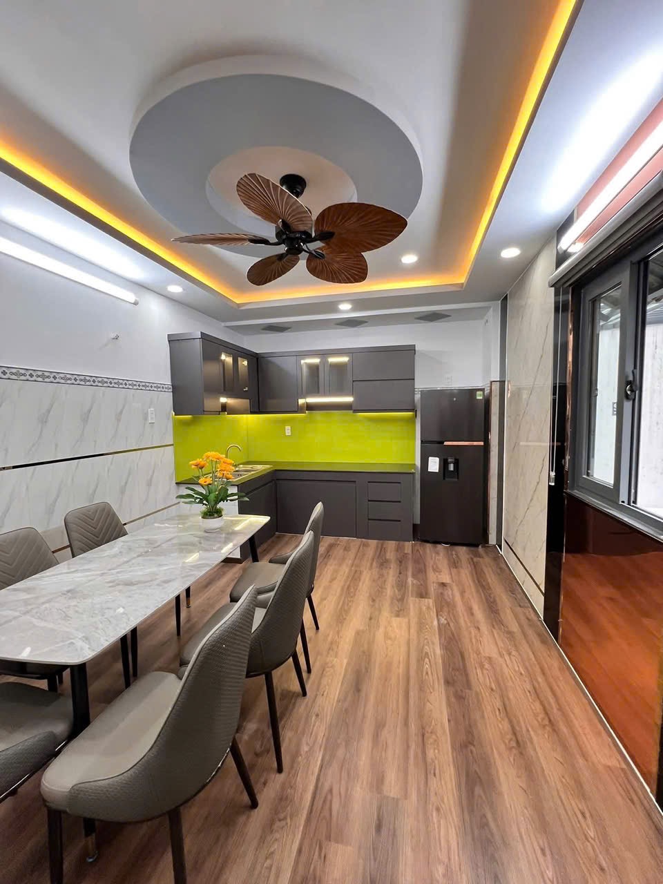 Cần tiền bán gấp hẻm xe oto Điện Biên Phủ, P25 Q. Bình Thạnh, SHR