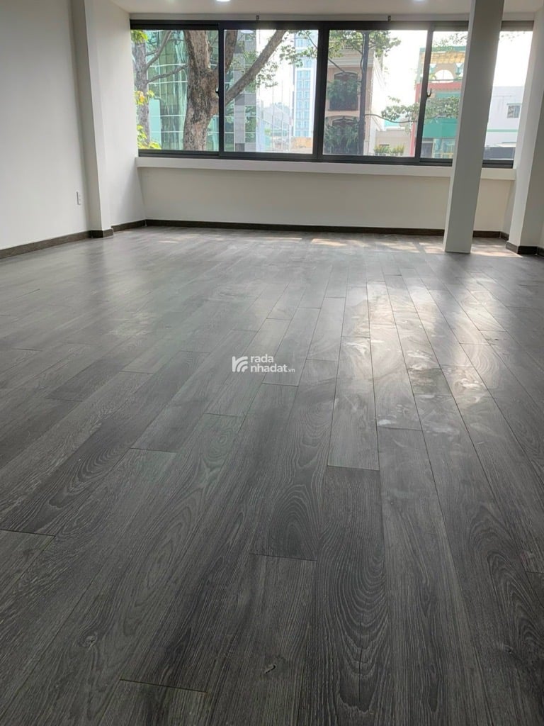 MẶT TIỀN TRUNG TÂM ĐẤT VÀNG QUẬN 1 - GẦN NGÃ TƯ NGUYỄN VĂN CỪ VÀ TRẦN HƯNG ĐẠO - 4 LÀN ĐƯỜNG 40M