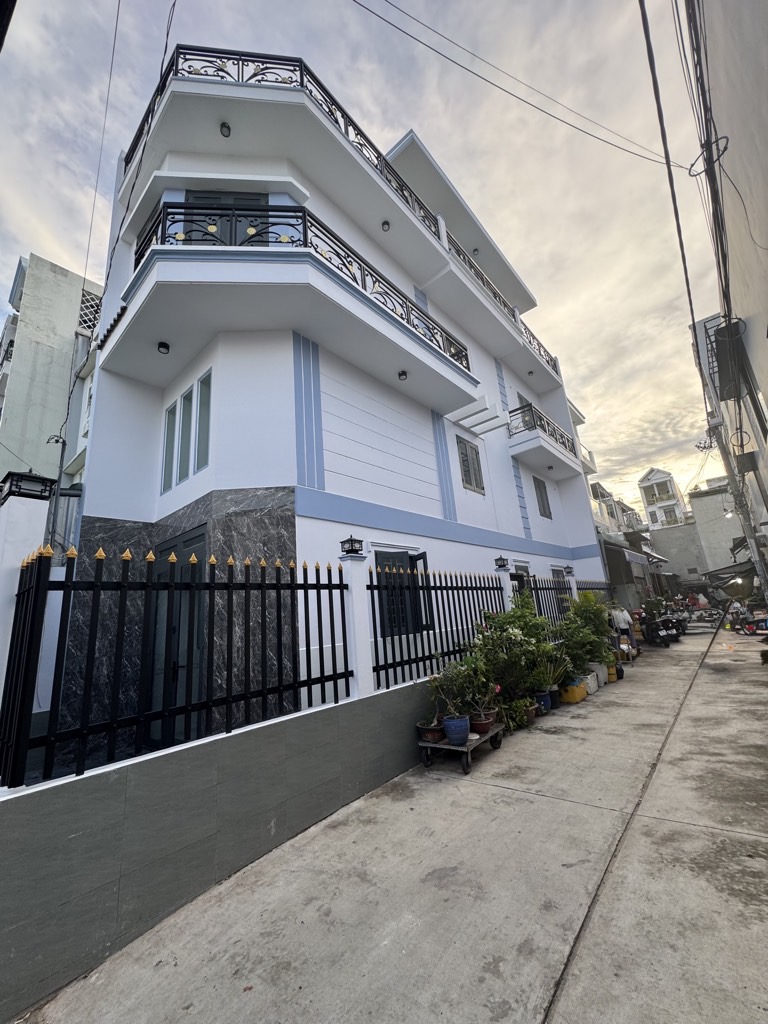 LÔ GÓC 4 TẦNG MỚI ĐẸP - MẶT TIỀN LỘ LỚN MÃ LÒ - Ở VÀ KINH DOANH.