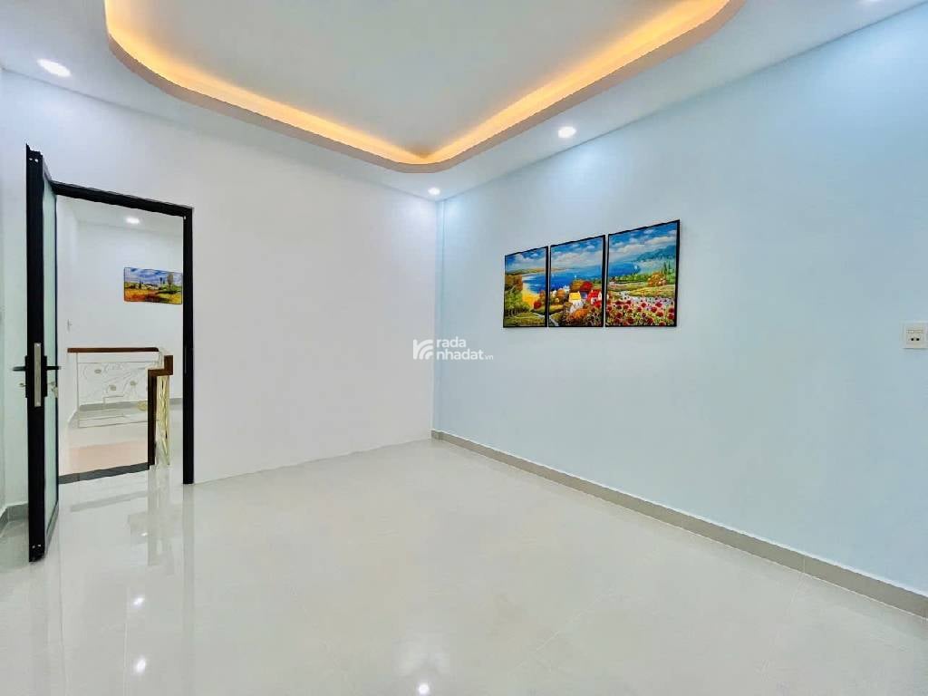 Nhà mới đẹp Duy Tân, Huỳnh Văn Bánh, 42m2, 3PN full nội thất, chỉ 5.35 tỷ TL