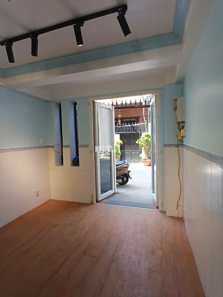 SÁT Q1. HẺM XE HƠI XÔ VIẾT NGHỆ TĨNH, BÌNH THẠNH, 32M2 Ở NGAY. GIẢM 350TR CHỈ 6.35T TL 