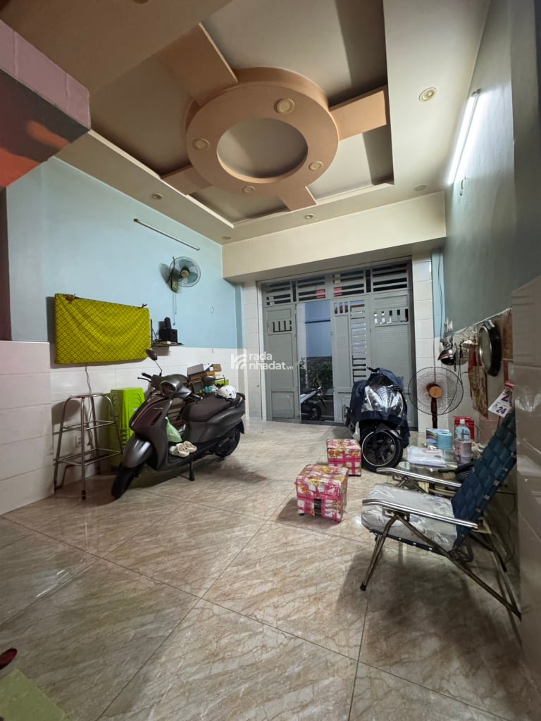 4 TẦNG - ĐƯỜNG 702 HỒNG BÀNG  -P.1-Q.11- DT: 4/4.5*15M- 8 TỶ 9