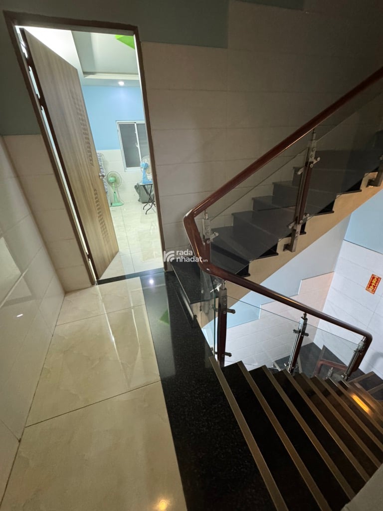 4 TẦNG - ĐƯỜNG 702 HỒNG BÀNG  -P.1-Q.11- DT: 4/4.5*15M- 8 TỶ 9