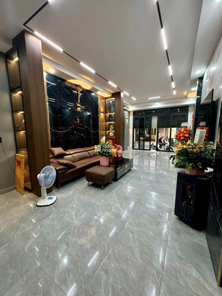 MẶT TIỀN NỘI BỘ 8M - HAI XE HƠI NÉ NHAU - NHÀ ĐẸP NHƯ NGỌC TRINH - TẶNG FULL NỘI THẤT CAO CẤP