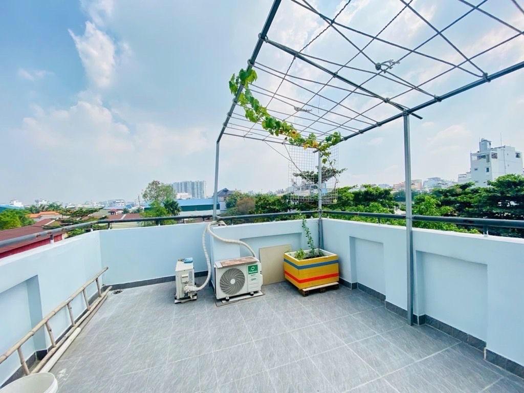 HẺM XE TẢI - XE HƠI ĐẬU TRONG NHÀ - KHU PHÂN LÔ AEON TÂN PHÚ - 70M2 - 4 TẦNG BTCT - 5PN 