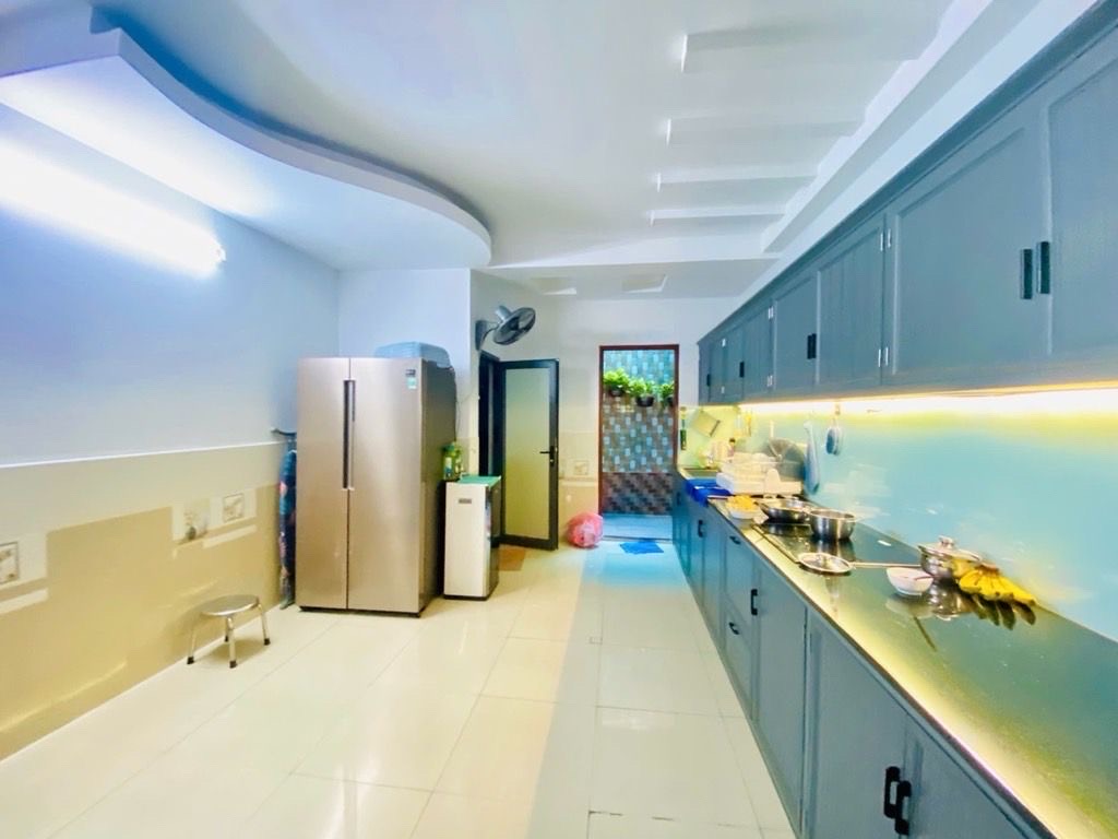 HẺM XE TẢI - XE HƠI ĐẬU TRONG NHÀ - KHU PHÂN LÔ AEON TÂN PHÚ - 70M2 - 4 TẦNG BTCT - 5PN 