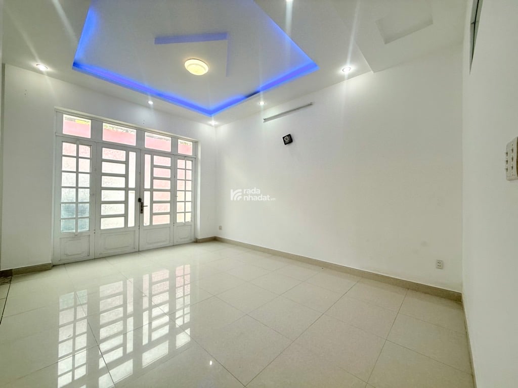 NGAY NGÃ 4 HÀNG XANH - CÁCH MT 2 NHÀ - XÔ VIẾT NGHỆ TĨNH -P.15 -BÌNH THẠNH -DT: 5X14 - 12 TỶ 999