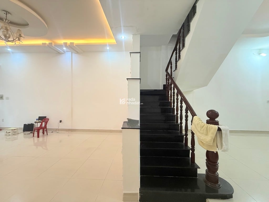 NGAY NGÃ 4 HÀNG XANH - CÁCH MT 2 NHÀ - XÔ VIẾT NGHỆ TĨNH -P.15 -BÌNH THẠNH -DT: 5X14 - 12 TỶ 999