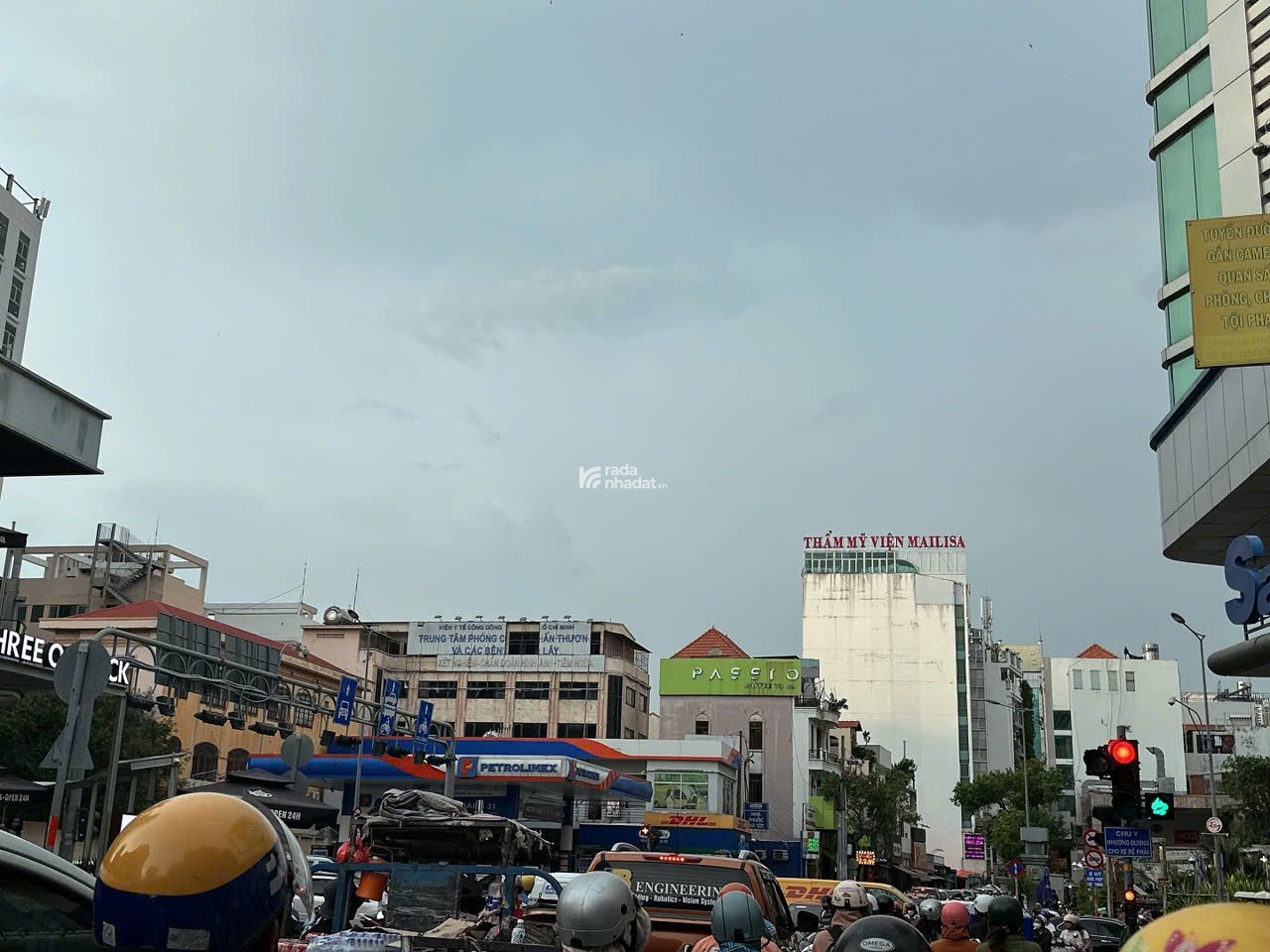 Chính chủ gửi bán nhà 1 sẹc Huỳnh Văn Bánh 4 lầu 84m2 ngay chợ Phú Nhuận KD đa nghề 15 tỷ.