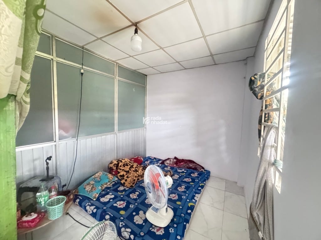 BÁN NHÀ MÃ LÒ 43M2 2 TẦNG 2PN 2.7 TỶ HẺM XE HƠI KẾ AEON MALL TÊN LỬA