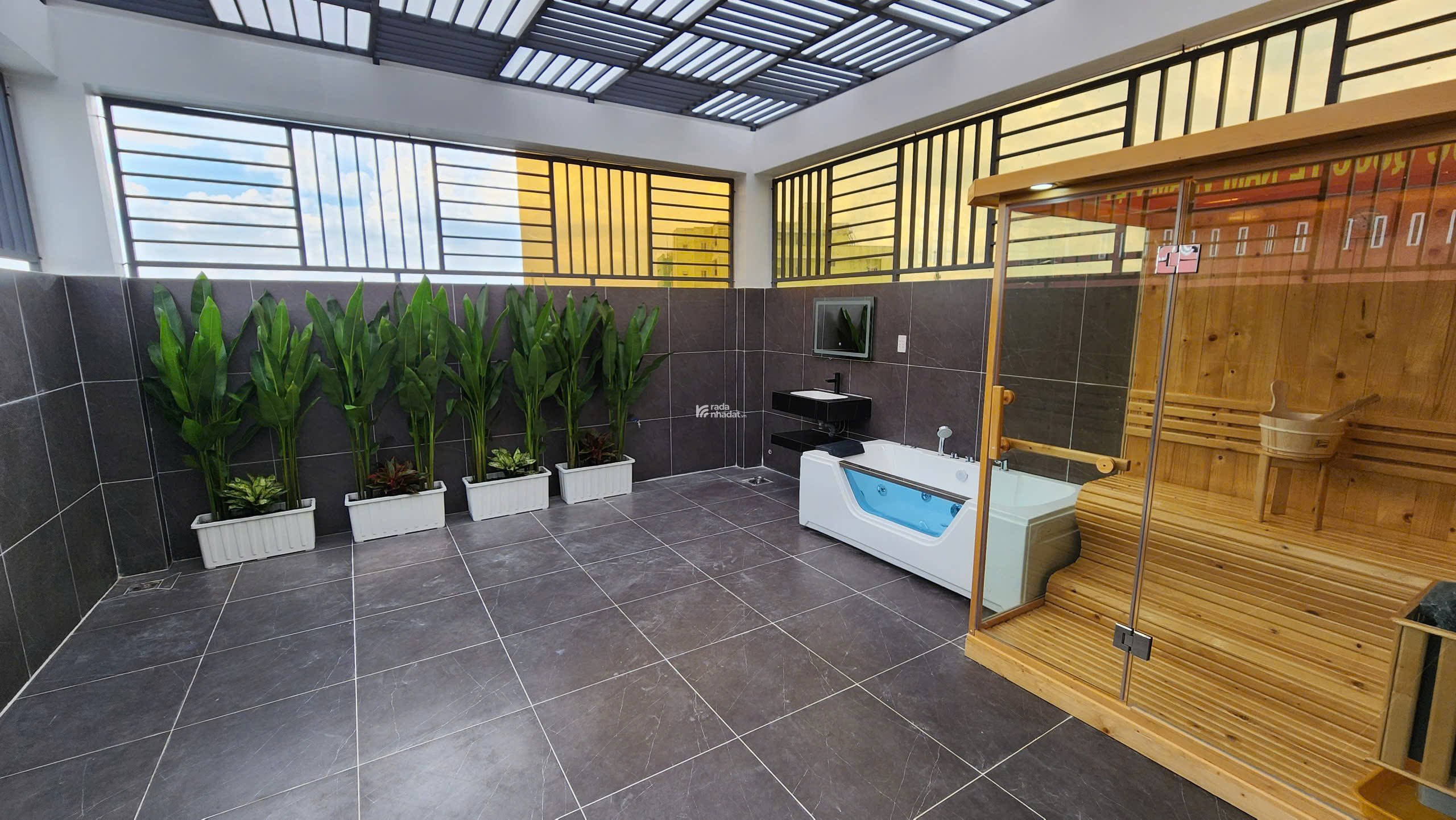 SIÊU PHẨM NHÀ PHỐ 5X23M 5 TẦNG MẶT TIỀN TTN06 - Tân Thới Nhất, Quận 12