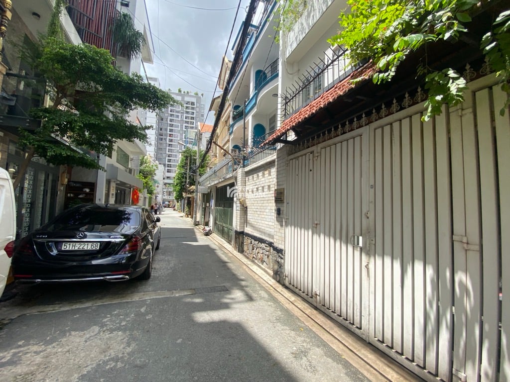 NGAY SÂN BAY, CHDV HỒNG HÀ, TÂN BÌNH, 95M2 DÒNG TIỀN 60TR MỖI THÁNG. GIẢM 350TR CHỈ CÒN 22.5T TL 