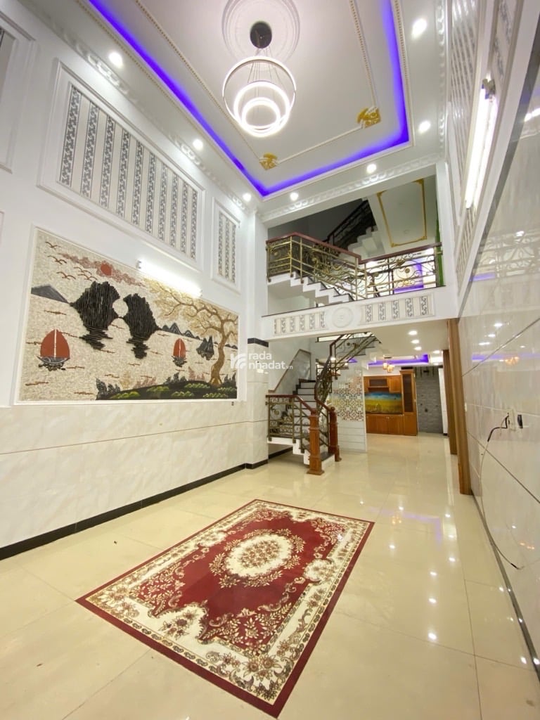 BÁN GẤP NHÀ LÊ VĂN QUỚI -BÌNH TÂN -HẺM XE HƠI -NGAY NGÃ TƯ 4 XÃ