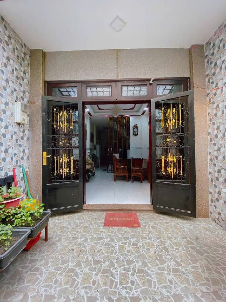 Nhà 3 tầng đẹp, hẻm 6m đường Tân Thắng, 64m2, 4x16m, Sát Aeon Mall, ở ngay