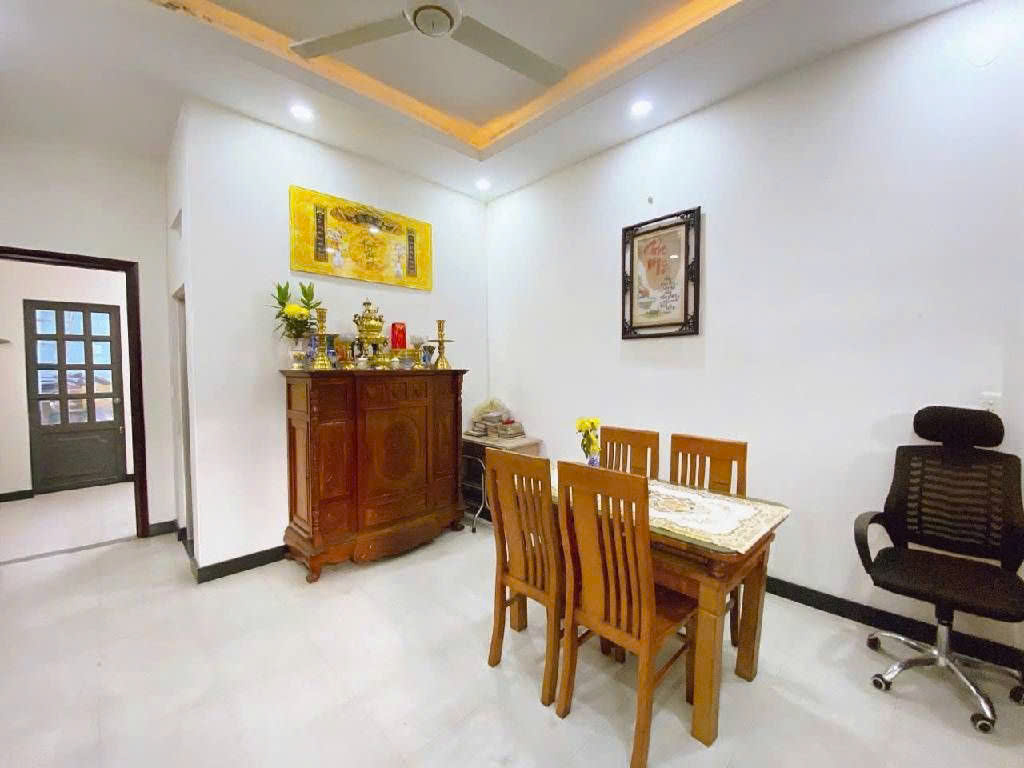 Nhà 3 tầng đẹp, hẻm 6m đường Tân Thắng, 64m2, 4x16m, Sát Aeon Mall, ở ngay